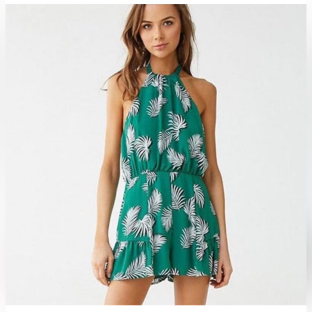Forever 21 Green Leaf Print‎ Halter Romper Sz L